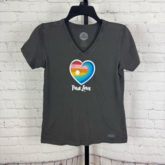 Life is Good True Love Ocean Wave Dark Gray V-Neck T-Shirt Size XS - Picture 1 of 5